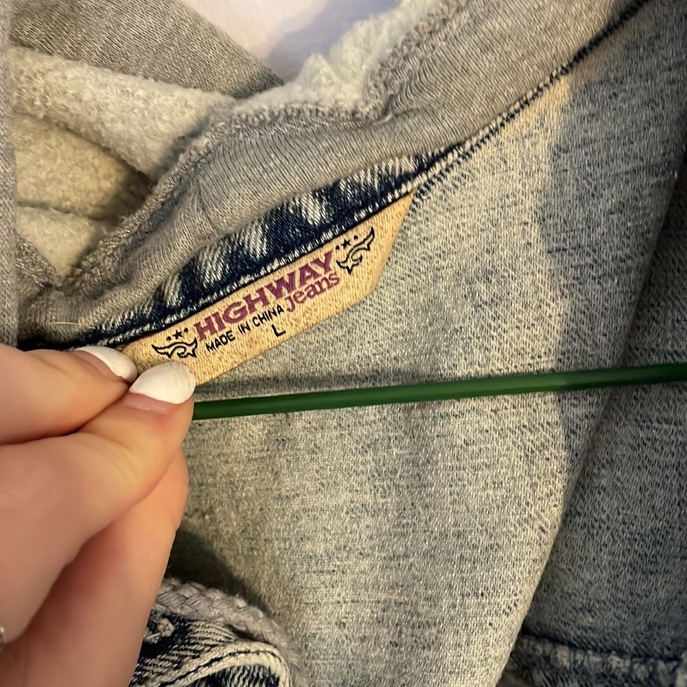 Jean jacket - Picture 2 of 2